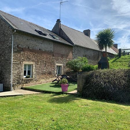 Gite De La Huberderie Quettehou Bagian luar foto